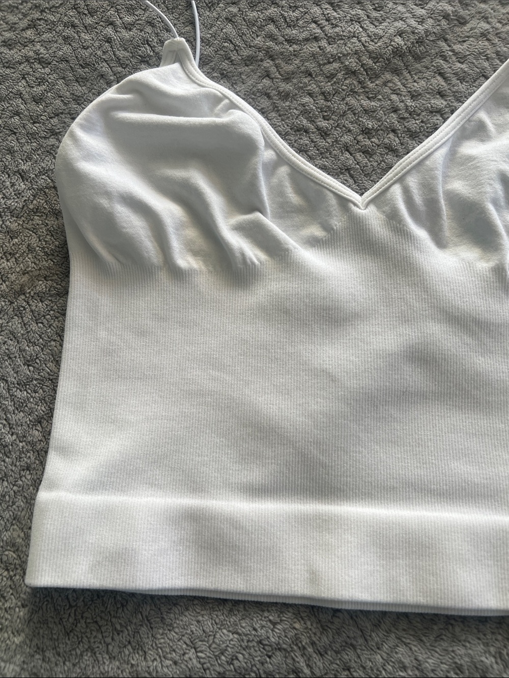 Free People Intimates V-Neck Cropped White Spaghetti Strap Tank Top Size Medium - Picture 2 of 6